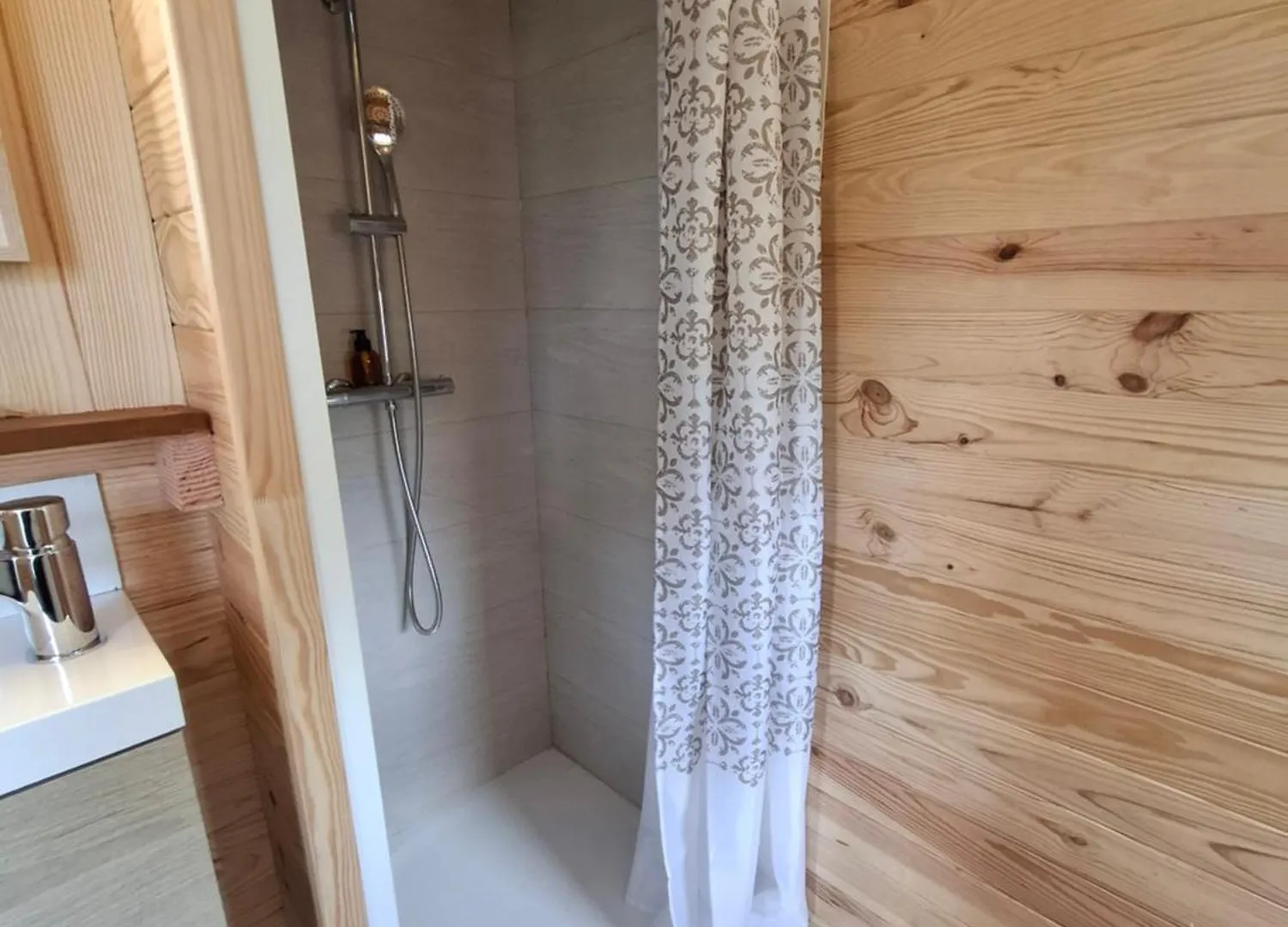Campsite Terre D'Oyali Hotel Saint-Rirand