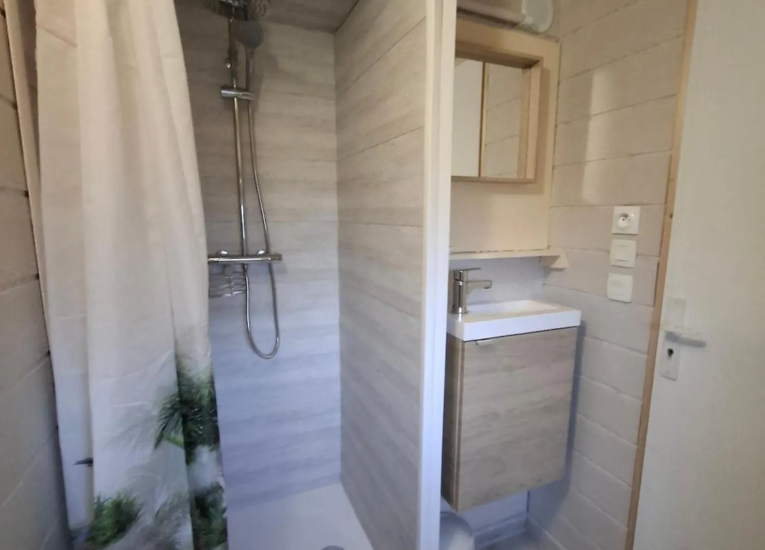 Campsite Terre D'Oyali Hotel Saint-Rirand