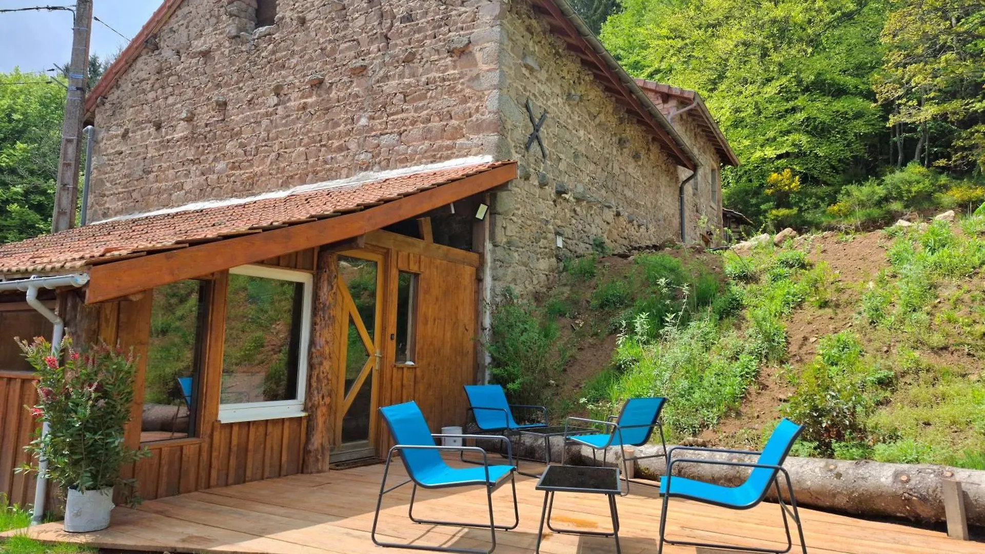 Terre D'Oyali Hotel Saint-Rirand